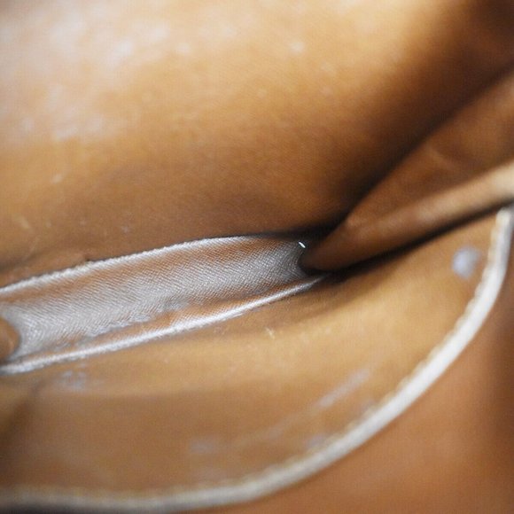 LOUIS VUITTON Danube Shoulder Bag - Picture 10 of 16